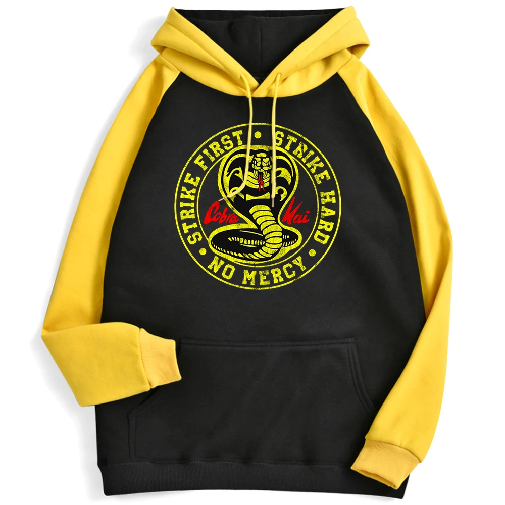 

Personality Cobra Kai Print Men Raglan Pullover Fashion Casual Men Hoodie Hip Hop Punk Mens Sweatshirt Harajuku Funny Male Hoody