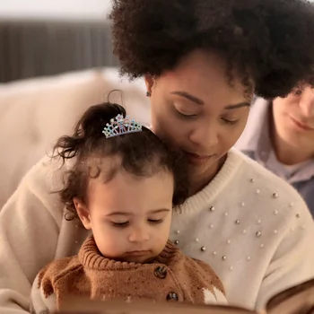 

4Pcs Kids Crowns Crystal Exquisite Kids Elegent Headdress Crown Tiara Hair Comb Birthday Performance Party Wedding