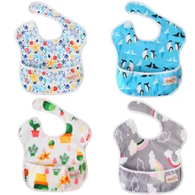 Детские Мультяшные нагрудники с принтом Слюнявчики Детские Водонепроницаемые суперслюнявчики с карманом многоразовая Одежда для маленьких мальчиков и девочек