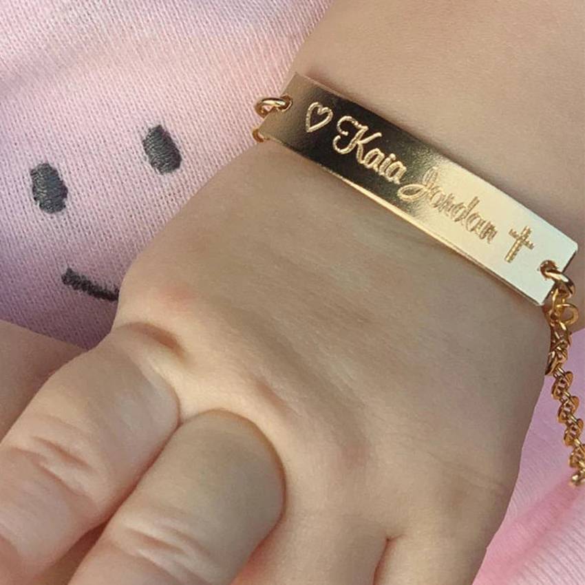 Персонализированные гравировка имя браслет детская табличка ювелирные изделия из нержавеющей стали письмо браслет для маленьких девочек и мальчиков DIY аксессуары