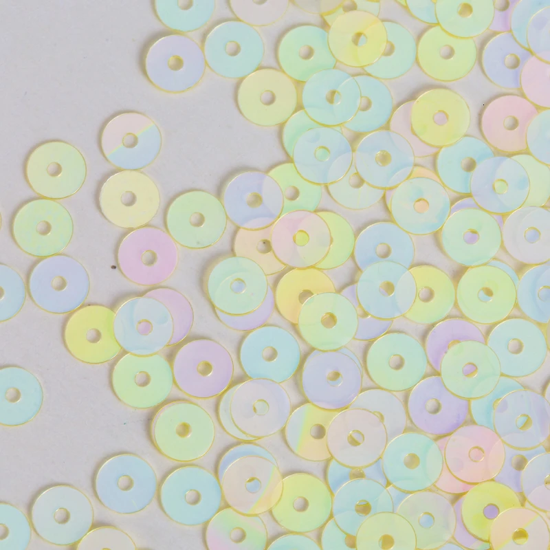 Taidian 4mm Sequins Paillette gitter 1mm hole Sewing handcraft on Garment WomenDress Decoration for handcraft 5gramsAbout750pcs - Цвет: 112