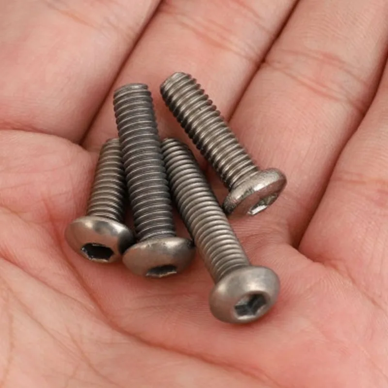 5pcs-10pcs iso7380 m2 m2.5 m3 m4 m5 m6 TA2 티타늄 육각 소켓 단추 머리 나사 볼트