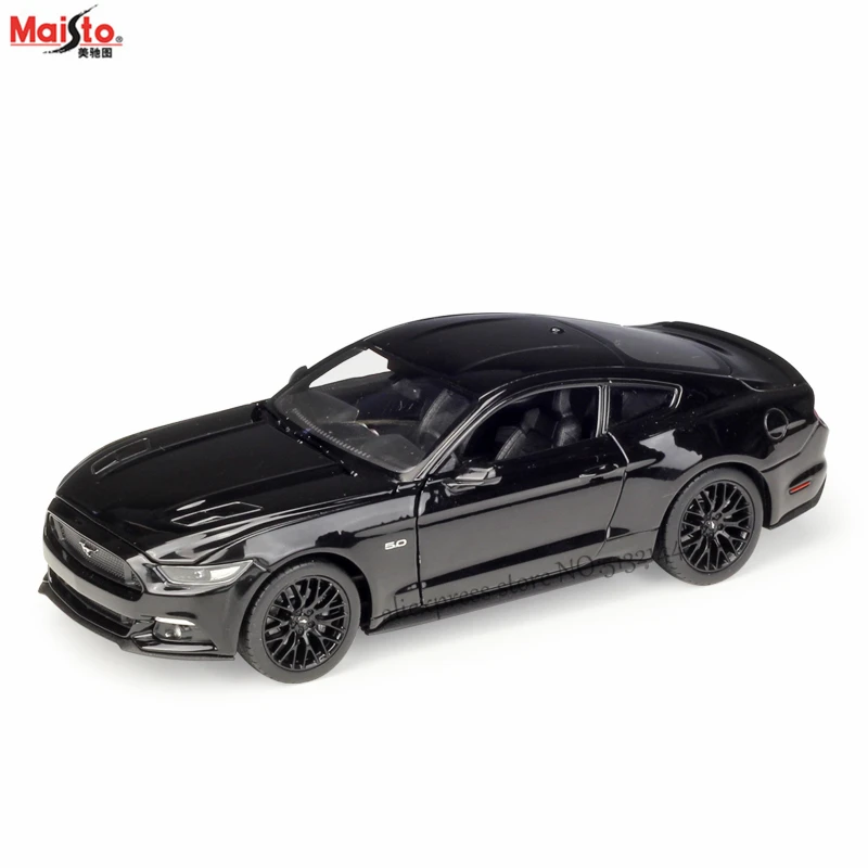 Модель автомобиля Maisto 1:24 2005 Ford Mustang GT из сплава декоративная коллекция игрушечные