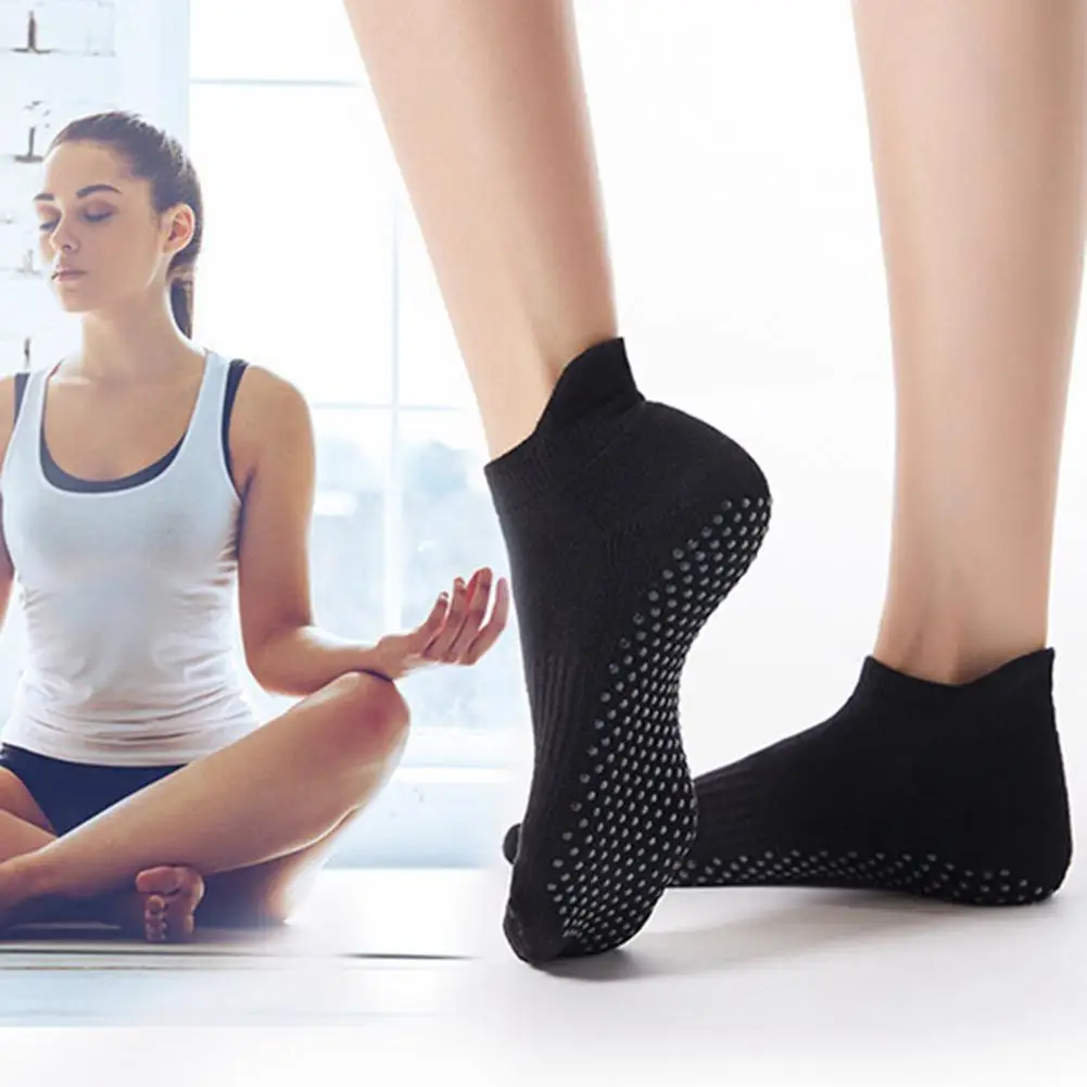 Chaussette Antidérapantes pour Femme et Homme Chaussette Sport pour Yoga Pilates Danse Fitness Gymnastique Coton Respirant 