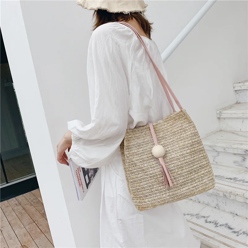 

2019 Summer New Style Korean-style Versatile Retro WOMEN'S Bag Tassels Beach Bag Weaving Bucket Bag Crossbody Bag