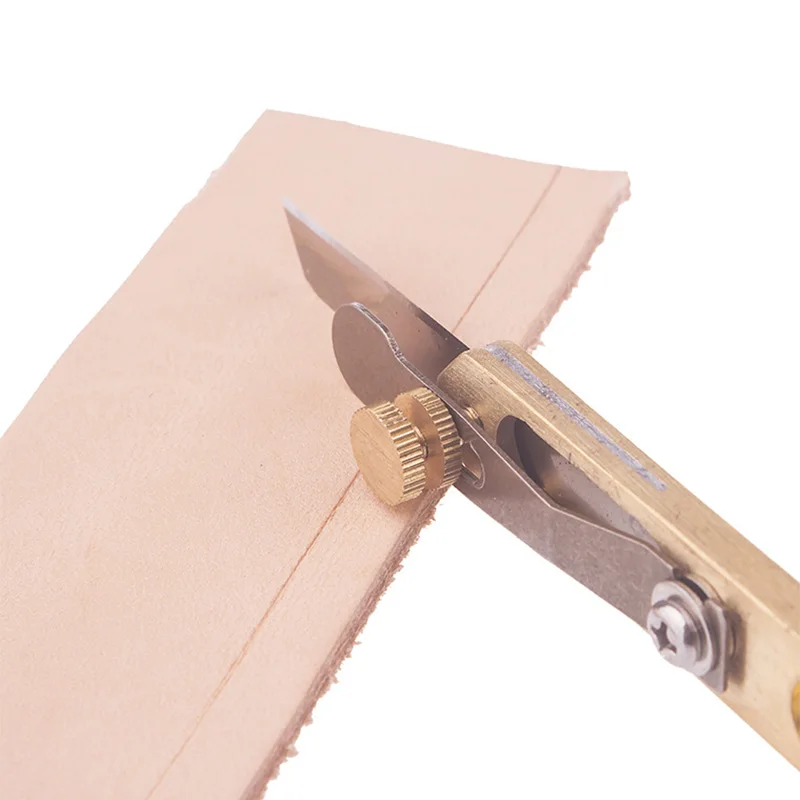 Leather Skiving Knife Leather Cutting Knife Leather Tool Leather Working Tools Leather Cutting Tool Cutting Knife Craft Cutting Tool Art Knife Craft Cutting Blade 1PC Leather Craft Tools Incision Cutter