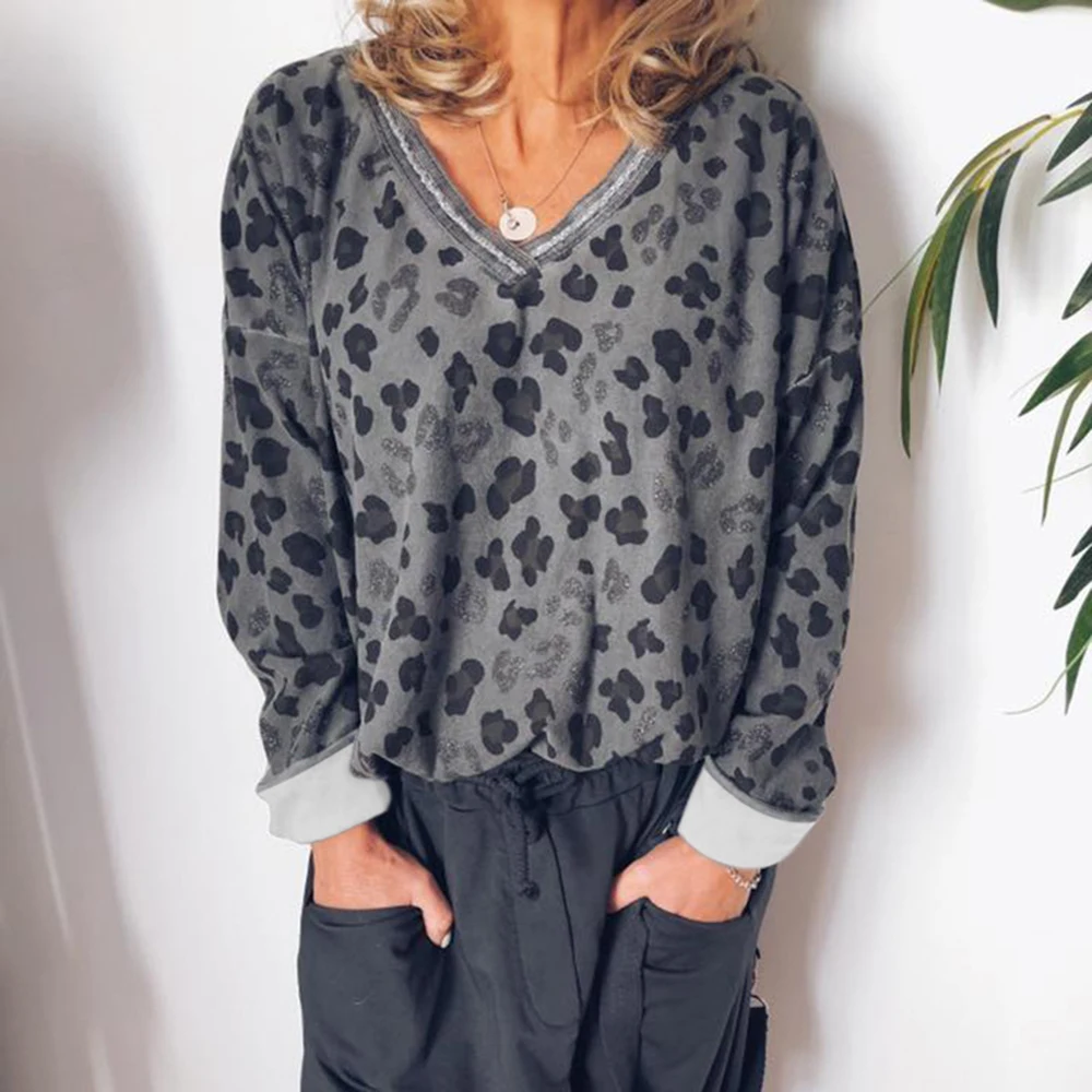 

2019 New Women Autumn Fashion Leopard T-Shirt Print Sexy V-Neck Long Sleeve Tops Casual Loose Women T-Shirts Top