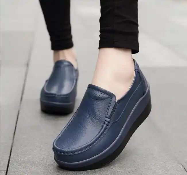 black trainer pumps womens