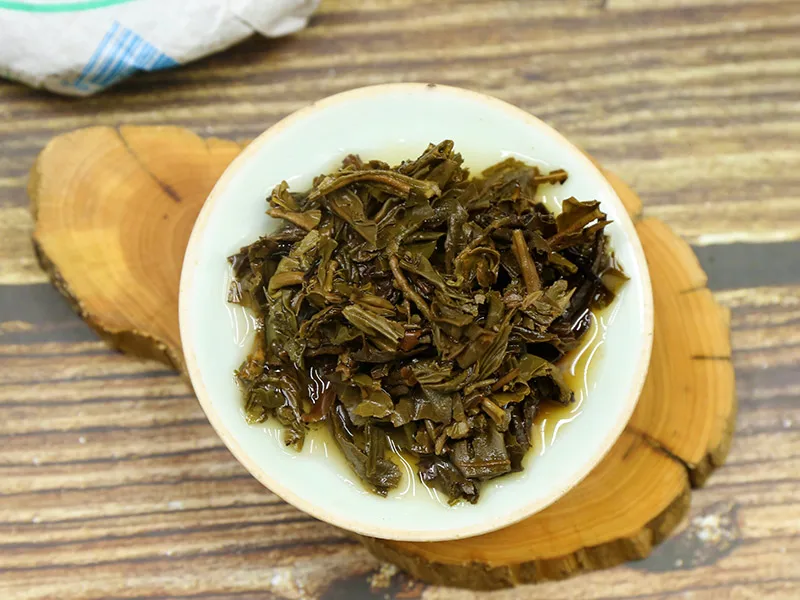 2009 год Sheng Pu-erh Юньнань Лонг Ю Шен Pu-erh чай в брикете Shen Китайский Ча старый 100 г