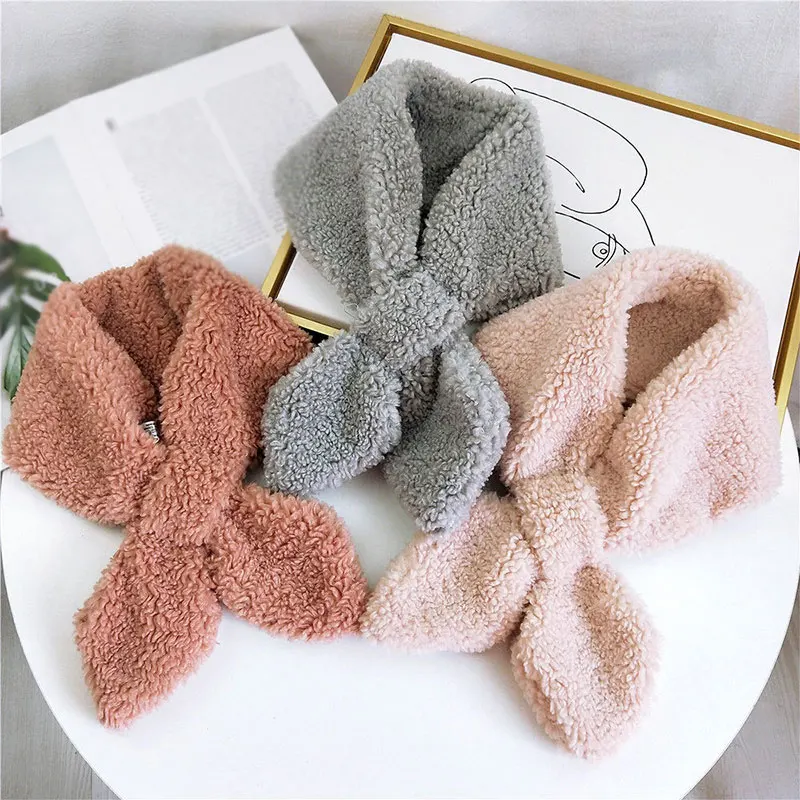 

Soft Neckerchief Sharp Corner Cross Scarves Neck Warmer Couple Collar Scarf Solid Double-Sided Imitation Lamb Fur Plush Scarf