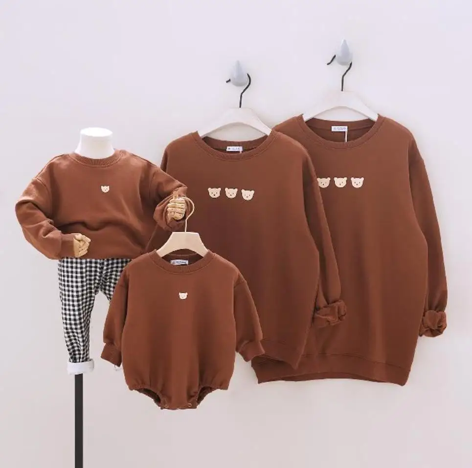 

2021 Sport Family Matching Outfits for Family of Four Long Sleeve Sweatshirt Tees Baby Romper Family Looking Sweatshirts Set