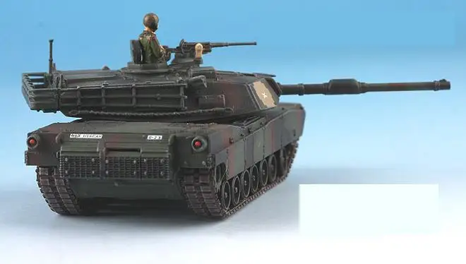 США ABRAMS M1A2 камуфляж w/A Soldier 1/72 Готовая модель танк 3R