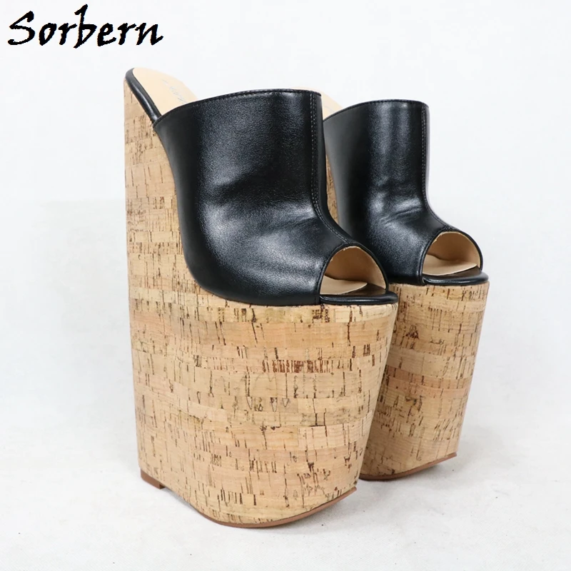 Рисунок 3 - Женские босоножки на танкетке Sorbern