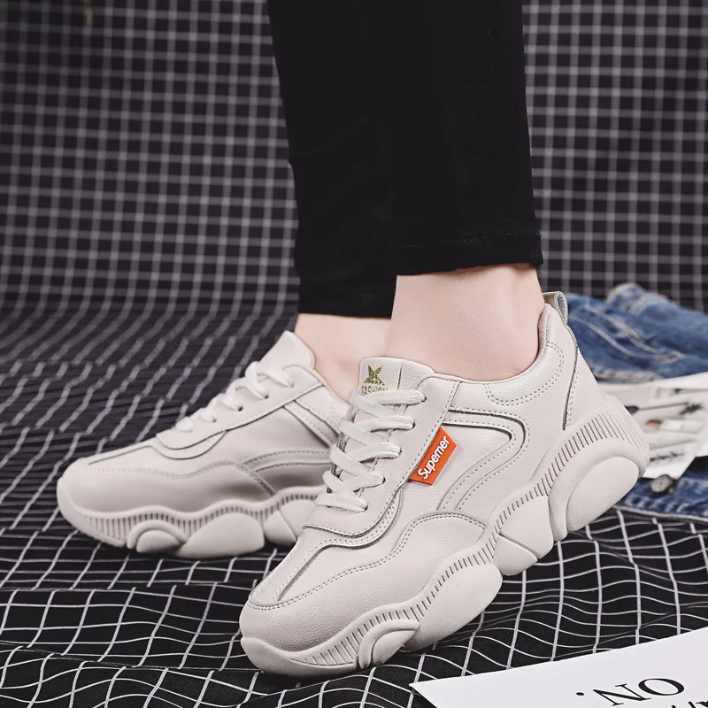 

2019 Spring Summer New Style Women's bear xie Breathable Thick Bottomed White Low Top Sneakers Running Sports Footwear