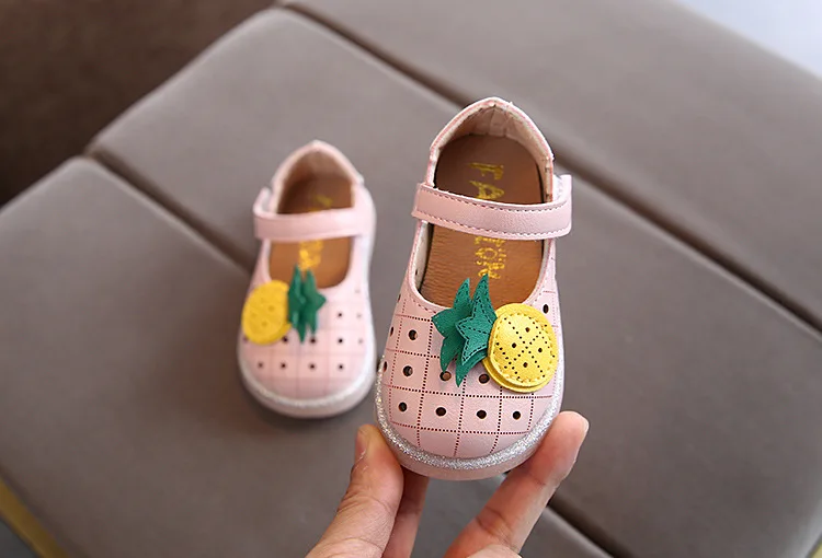 14039560689_1245930263