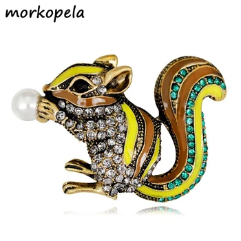 

Moropela Squirrel Enamel Pin Simulated Pearls Animal Brooch Women Man Banquet Brooches and Pins Jewelry Scarf Clip Accessories