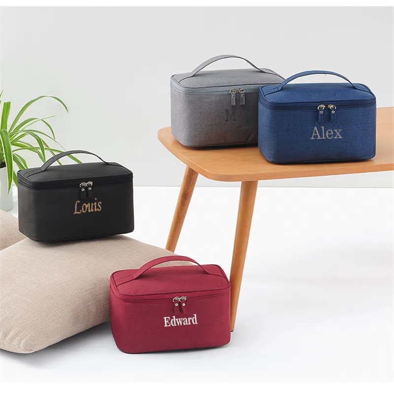 

Personalized Makeup Bag Embroidery Name Portable Travel Cosmetic Bag for Men Pouch Oxford Waterproof Gift for Bridesmaids
