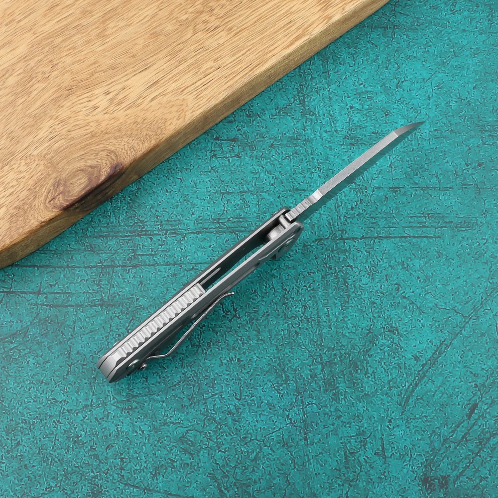 046