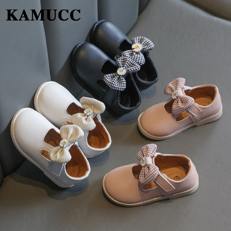 KAMUCC New Girls Flower Boots Kids Cute Bow Shoes Baby PU Soft Sole Flats Children Hollow Boots for Girl Toddler Shoes girl s summer sandals big bowtie sweet children sliders lovely stylish three colors flexiable cute kids flats pu leather 21 30