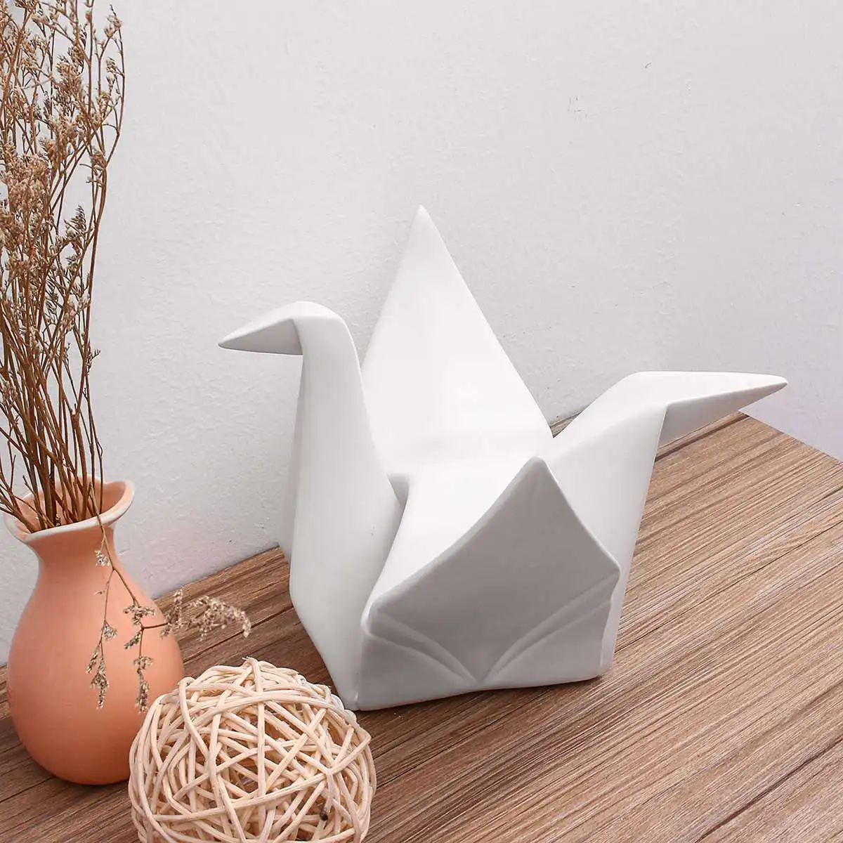 

Nordic White Green Ceramic Animal Bird Figurines Home Decoration Crafts Livingroom Desktop Animal Ornaments Modern Wedding Gift