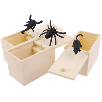 

Animals Spider Bite Surprise Box Prank Toy Novelty Wooden Box Tricky Play Joke Horror Gag Toys Kids Kidding Trick Box Funny Gift