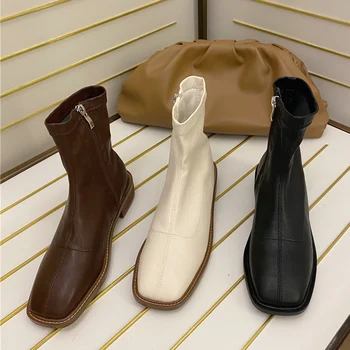 

2020 Winter Casual Women Beige Flat Ankle Boots Fashion Sqaure Toe Soft Leather Sock Boots Designer Western Cowgirl Boots Shoes
