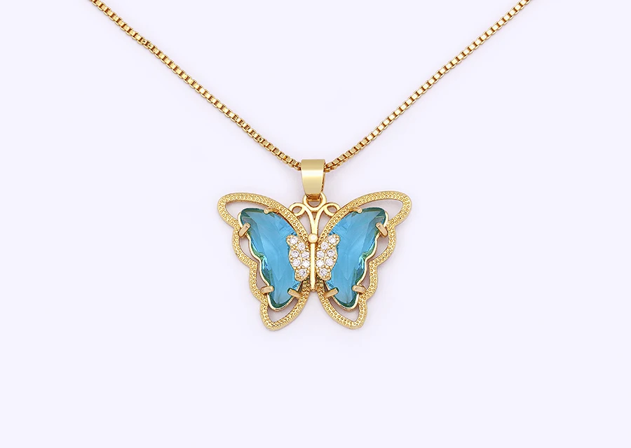 Colar Ouro 18k Zircônias com Pingente Borboleta é um símbolo de transformação e renovação! Este colar é uma escolha perfeita para aqueles que desejam celebrar uma nova etapa em sua vida.  O Colar de Ouro 18k Zircônia com Pingente Borboleta é perfeito para usar em ocasiões especiais para realçara a sua beleza e força interior. Cor: Azul claro