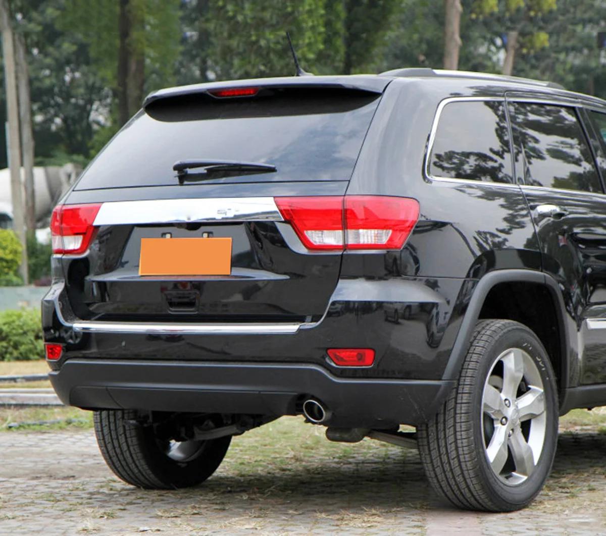 Труба заднего глушителя из нержавеющей стали подходит для Jeep Grand Cherokee 2011 2012 2013