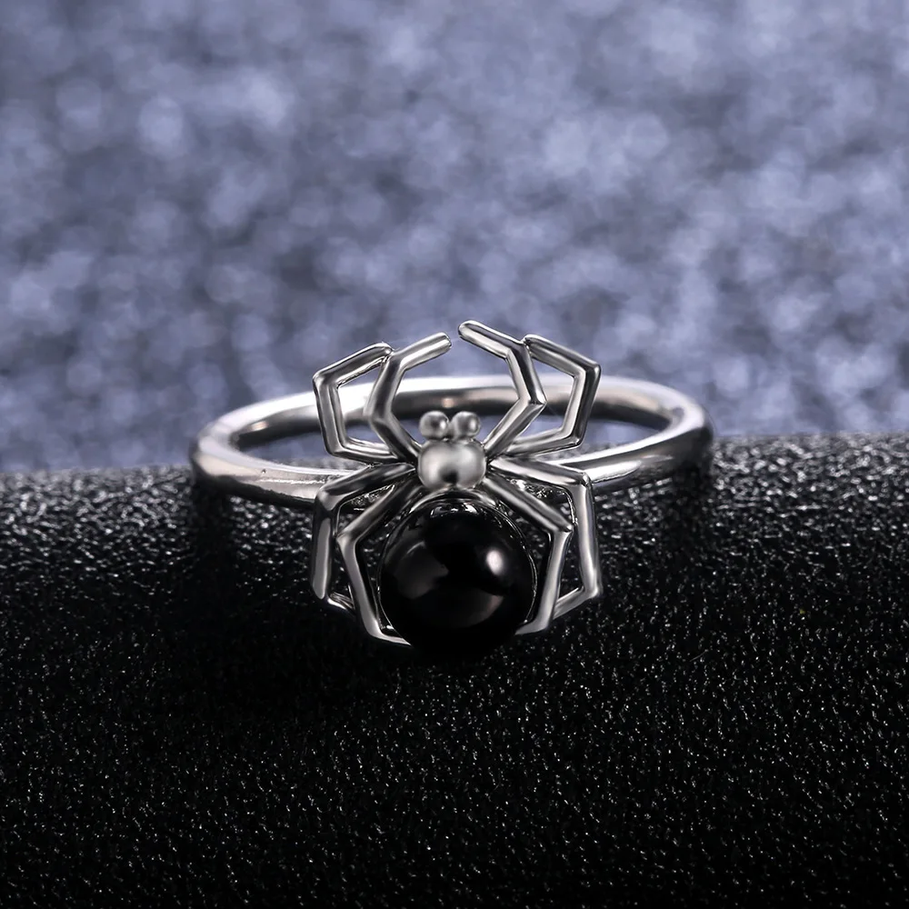 

Creative New Ring Fashion Artificial Pearl Spider Ring Female Korean Street Shooting Popular Insect Ring 2019 Creative Gifts