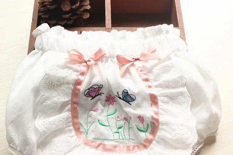 Menina do Bebê Calcinha de Pão Bebê Menina Shorts Verão Recém-chegados Vitange Rococó Vento Clássico Bordado Algodão pp Calcinha 2020 4 High Quality Mamãe e Bebê