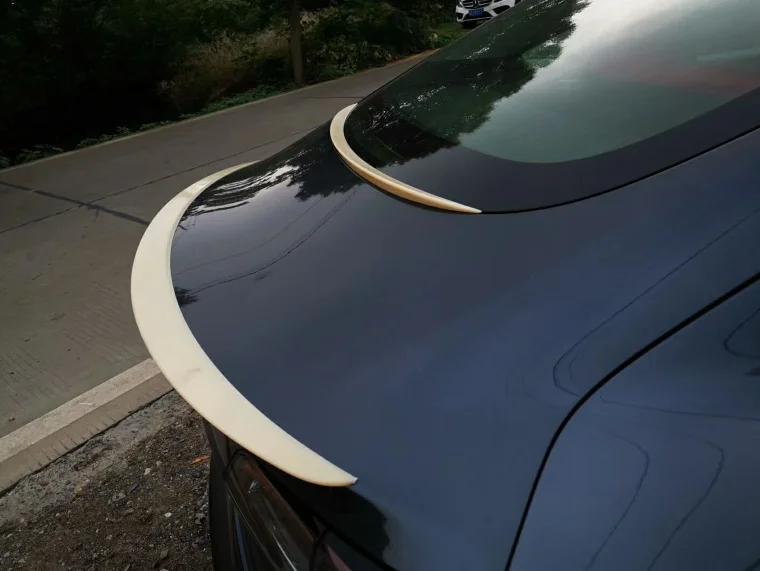 Для Tesla модель 3- задний спойлер загрузки крылья надрезаемая подкладка, ABS пластик окрашенные черный цвет 3m коллоидная установка