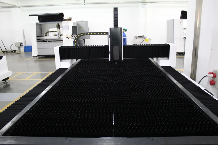Raycus 500 вт станок для лазерной резки из нержавеющей стали с чпу AKJ1530F1 производство китай ACCTEK