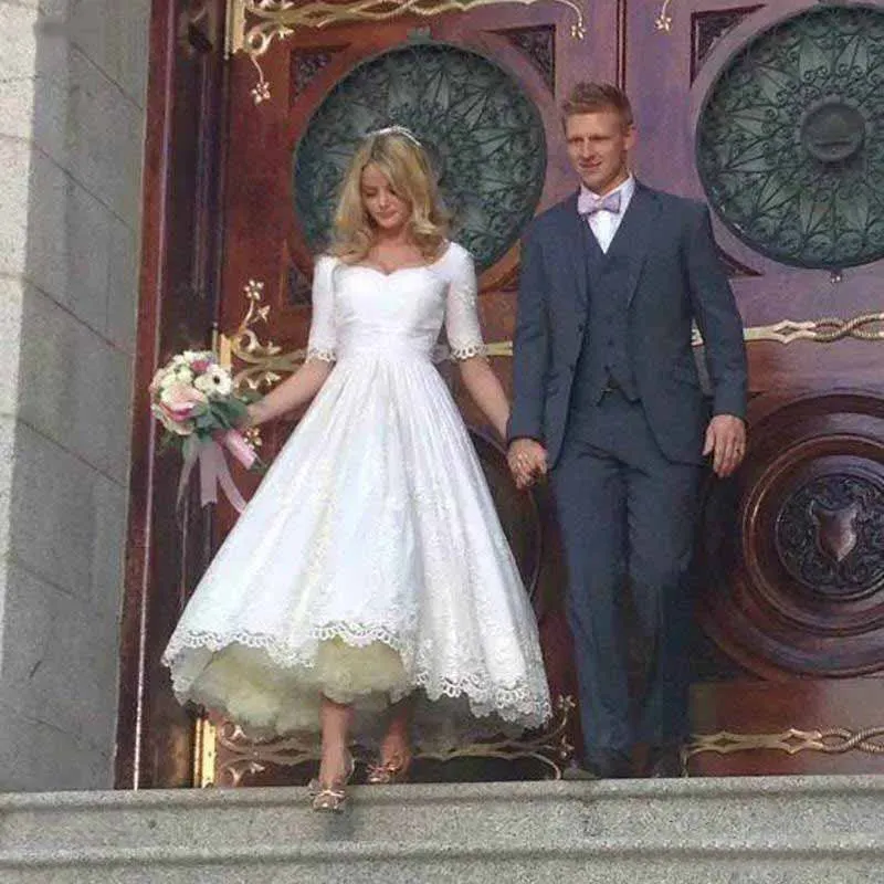 Sexy V Neck Appliques Lace Country Short Custom Made Wedding Dress 2020 Vintage Half Sleeve Tea Length Dresses | Свадьбы и торжества