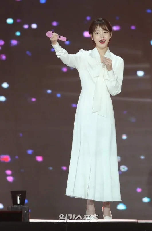 Белое длинное платье для женщин Lee Ji Eun DEL LUNA, отель же IU, вокальный концертный Корейский Осенний подарок на день рождения, Рождественская одежда