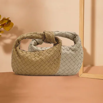 

Leather Bag Female 2020 New Fashion Woven Croissant Soft Cowhide Female Bag Hand Carry Small Bag Handbag