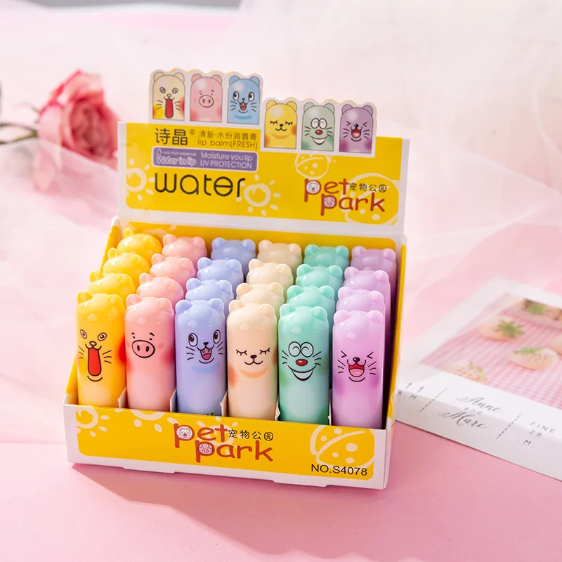 

24pcs / lot Moisturizing Fruit Flavor Colourless Cartoon Lip Balm Natural Plant Lip Balm Bulk Moisturizing Fruit Makeup Tools