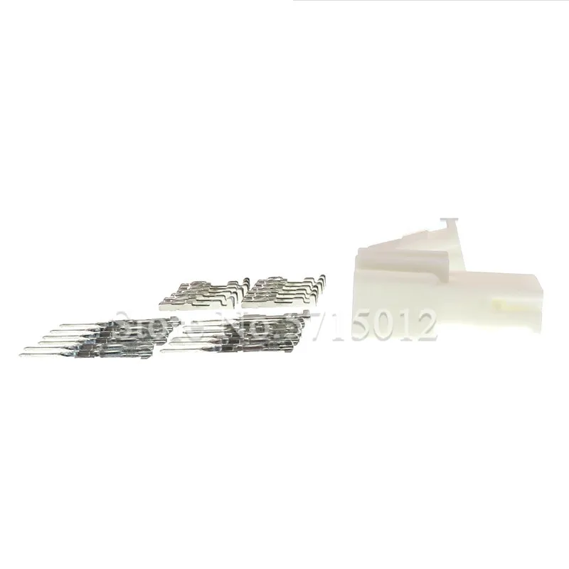 H13b794306043498e9ec844d143a2c524c