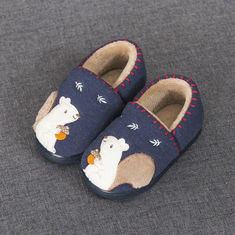 Тапочки для маленьких детей; детская зимняя модная обувь для мальчиков и девочек; теплые домашние тапочки с милыми животными; детские Тапочки