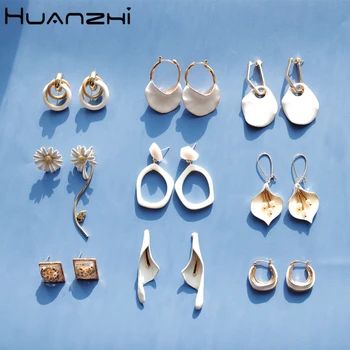 

HUANZHI 2020 New White Enamel Small Daisies Irregular Geometric Irregularity Drop Earrings for Women Girls Party Jewelry