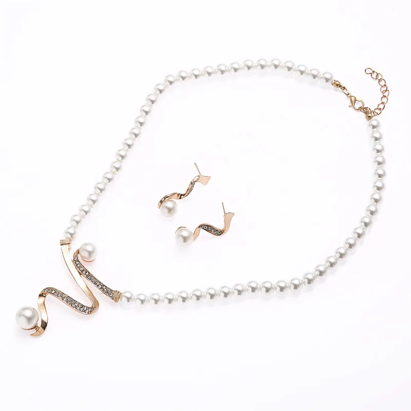 

Earrings,Wedding Jewelry,Necklace,pearl necklace,Earring,pearlnecklaceset,pearls