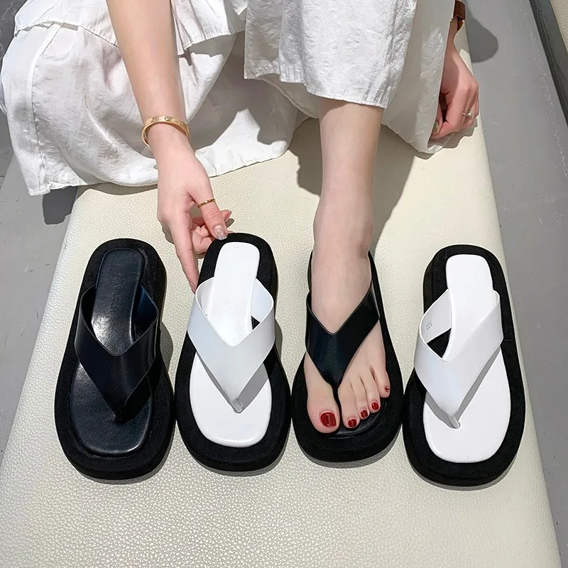 Black Women Chunky Platform Thong 