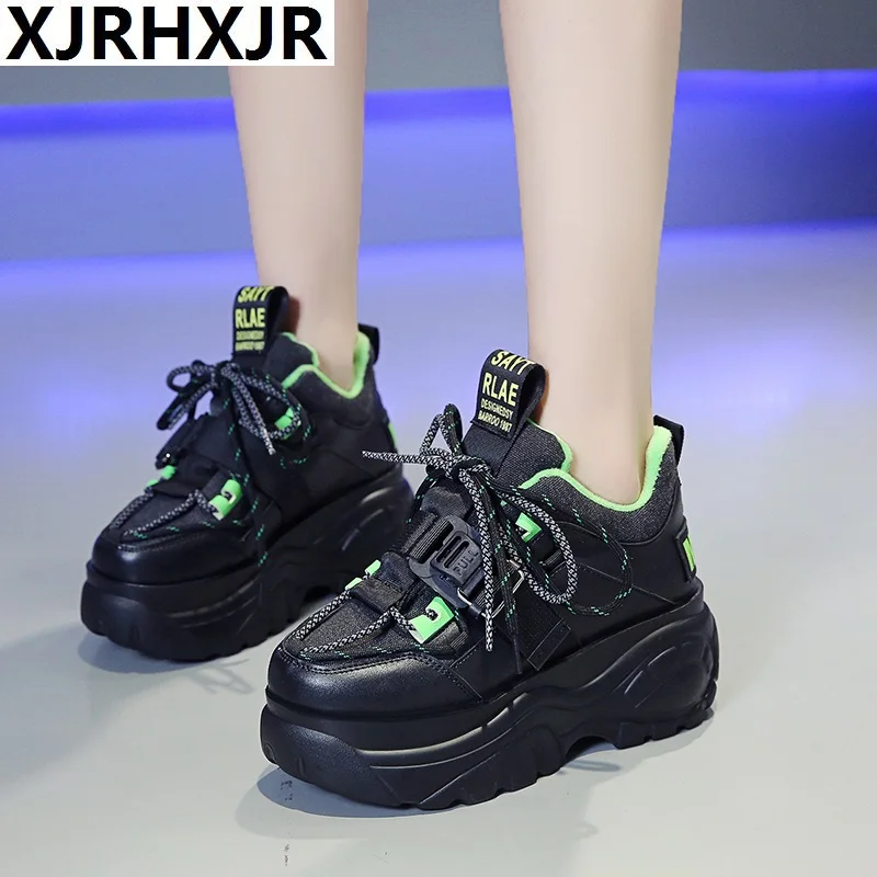 Женские кроссовки на платформе теплые зимние шнуровке толстой плоской