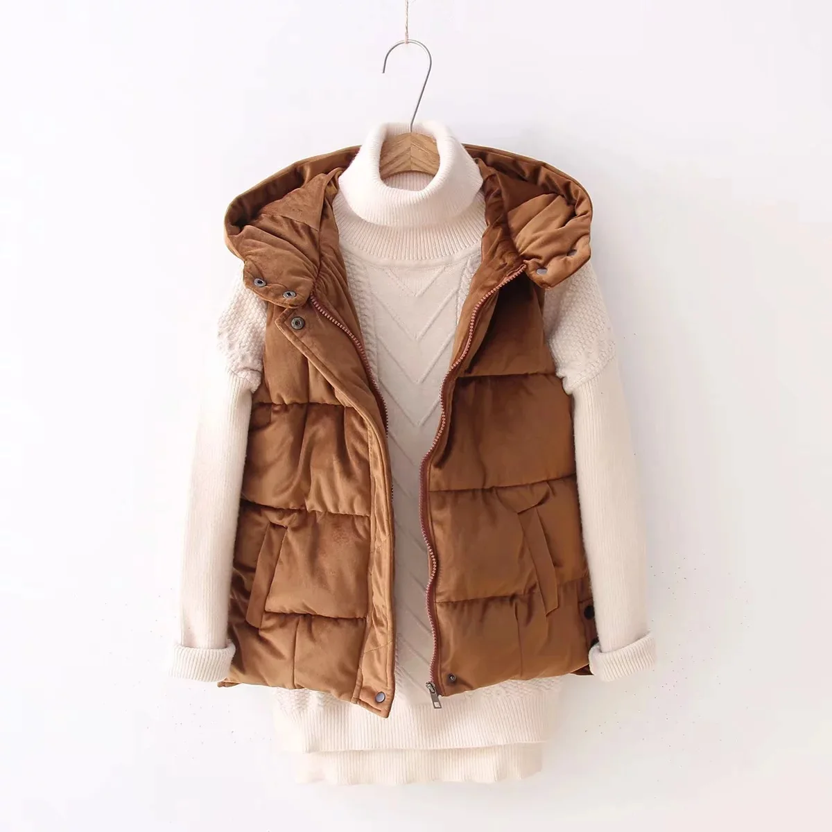 

2018 Autumn And Winter New Installation Sweet Thick Gold Velvet Warm Hooded Waistcoat Women's 66080