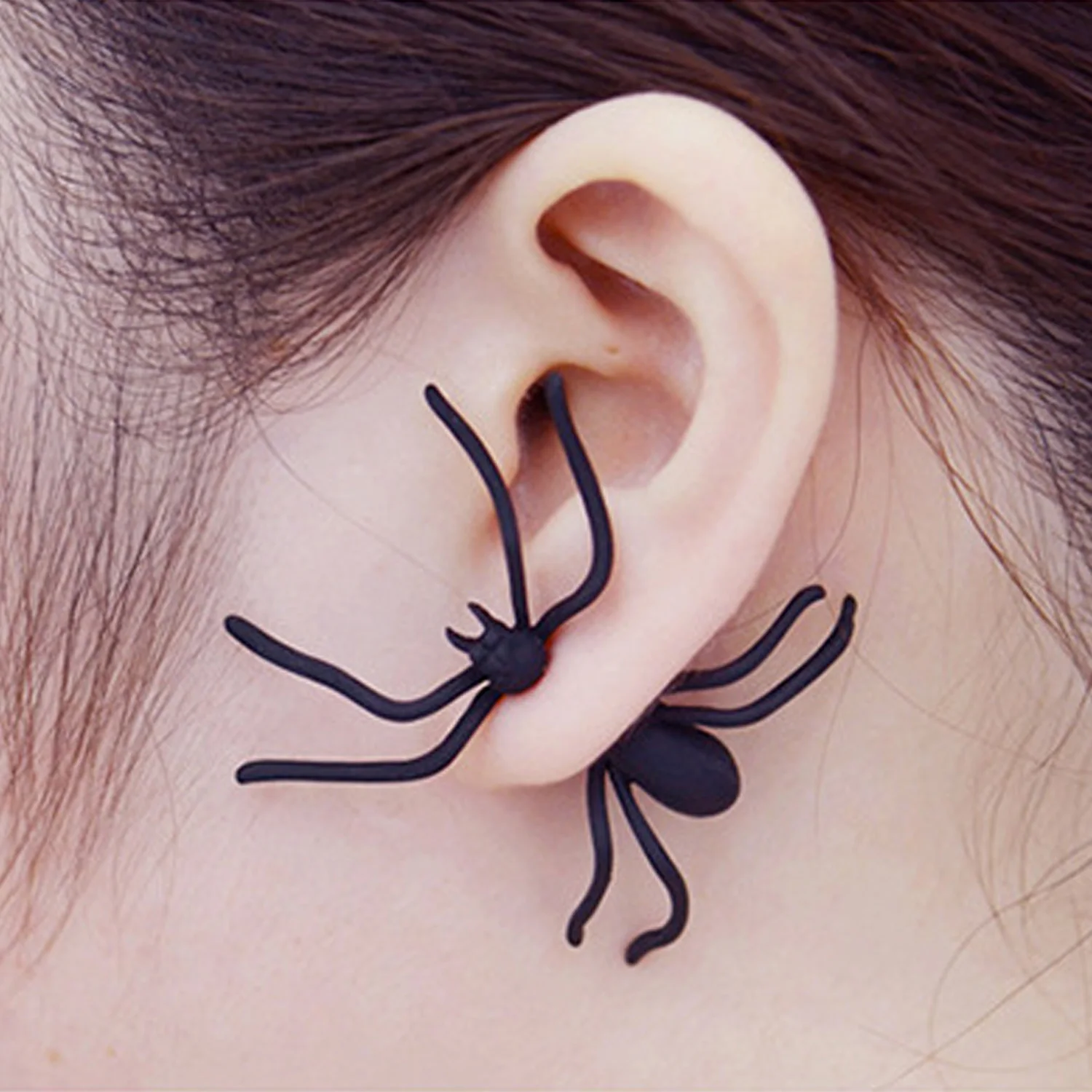 

Besegad 1PCS 3D Creepy Black Spider Ear Stud Earrings Jewelry for Halloween Cosplay Masquerade Festival Celebration Party Supply