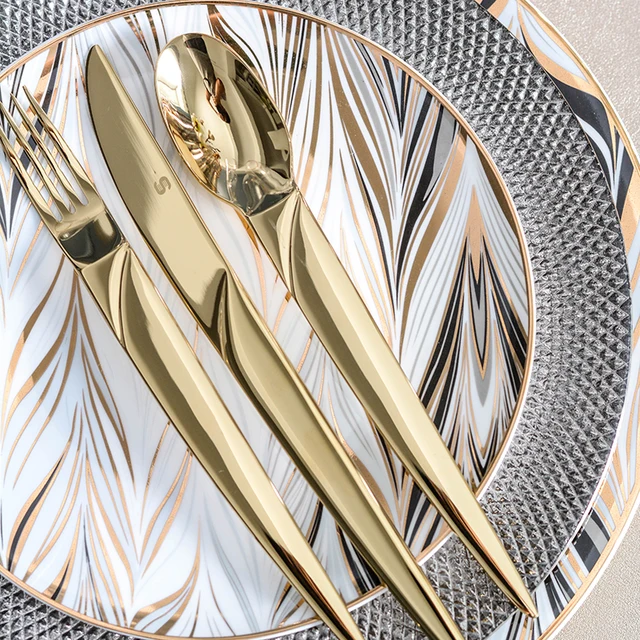 Luxury Gold Line Ceramic Geometric Dinnerware Set 4