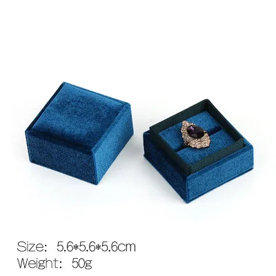 5,6*5,6 см Тип крышки коробки вельветовый Материал Ткань Многоцветный Кольцо Кулон или ожерелье упаковочная коробка или чехол Крышка дно - Цвет: indigo blue ring box