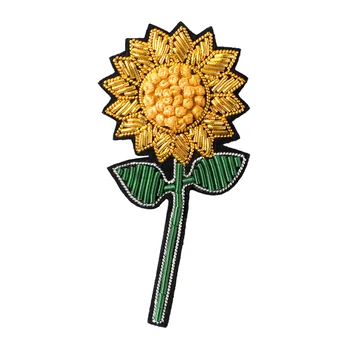 

Creative Handmade Brooch High-end Female Flower Pin Fixed Clothes Decoration Ins Tide Personality Badge Accessories