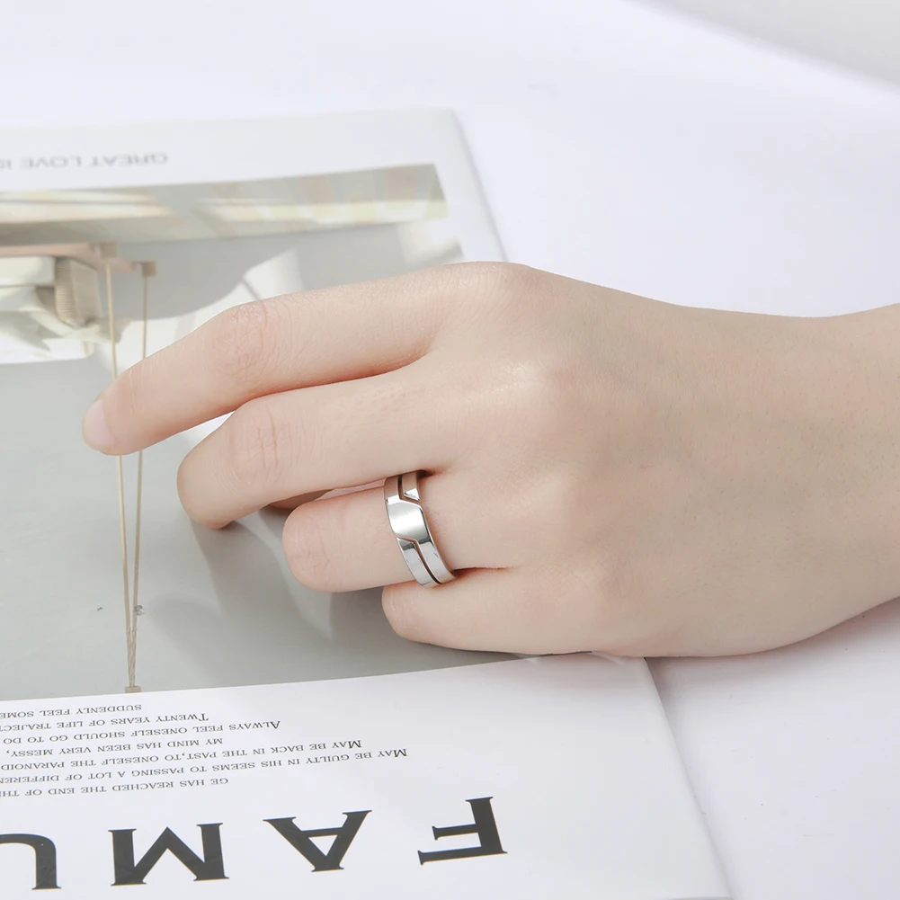 Skyrim Fashion Simple Stainless Steel Couple Ring for Women Men Casual Finger Rings Jewelry Engagement Anniversary Gift 2021 New