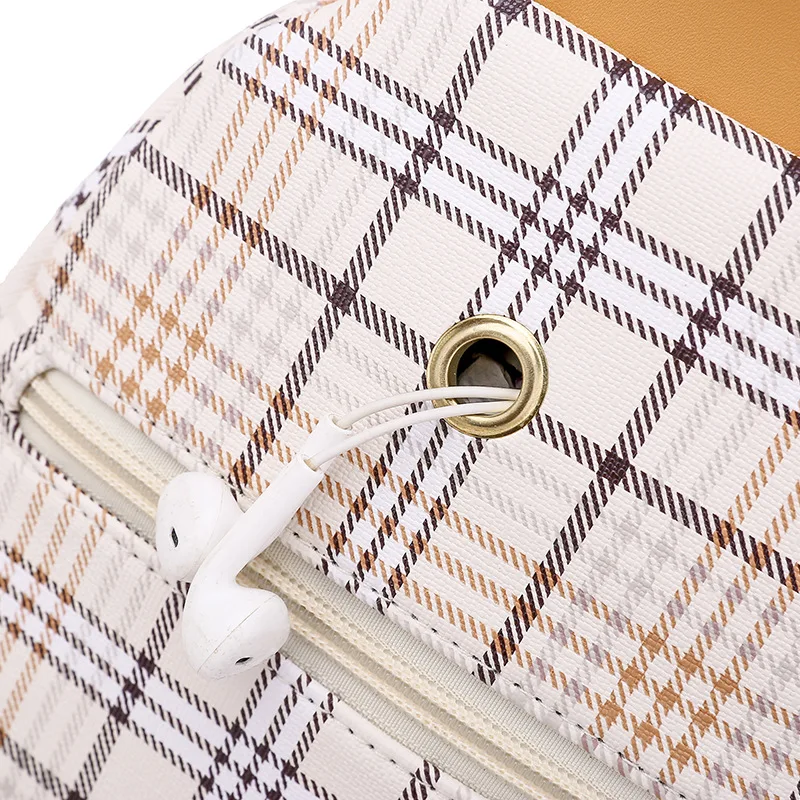 

Women's Casual Chest Pack Wear-Resistant PU Bag Large Capacity Outdoor Travel Shoulder Bag Versatile Shoulder Bag