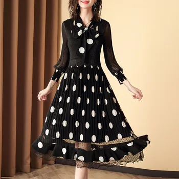 

Dot Prints Dress 2020 Spring New Splicing Large Pleated Dress
